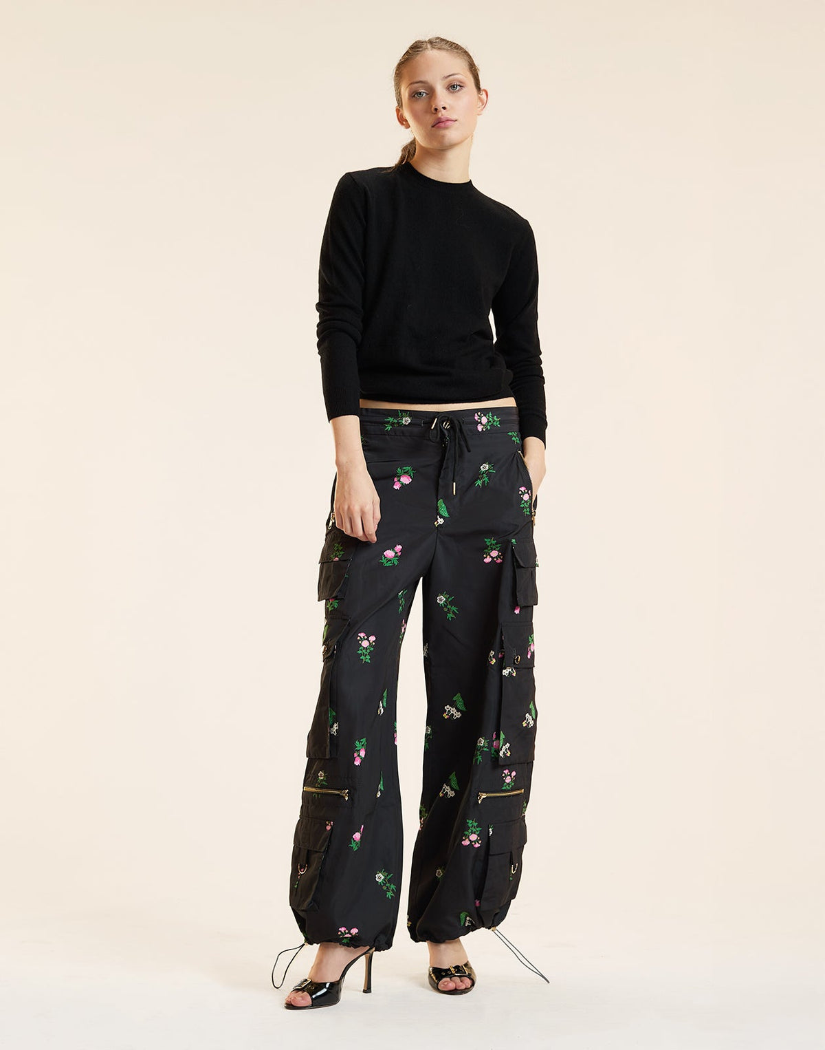 Bouquet Printed Cargo Pants | Cynthia Rowley Clothing